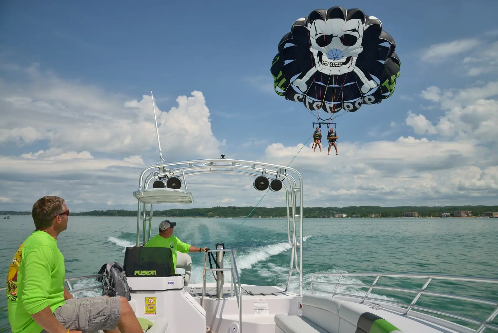 Parasailing-in-Traverse-City